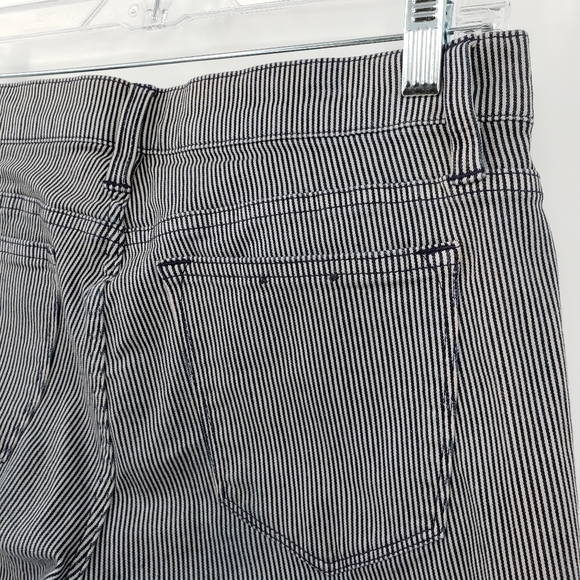 𝅺J. Crew Toothpick Black and White Striped Jeans, Size 28 - Picture 4 of 8